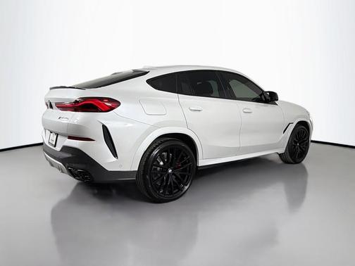 2026 BMW X6 M60i