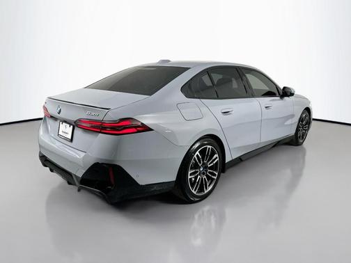 2026 BMW 530 i xDrive