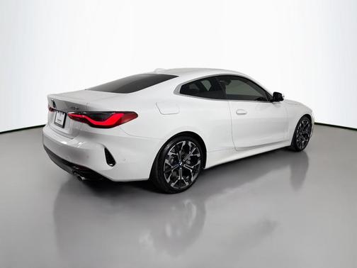 Alpine White 2026 BMW 430 i
