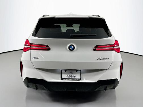 Mineral White Metallic 2025 BMW X3 30 xDrive