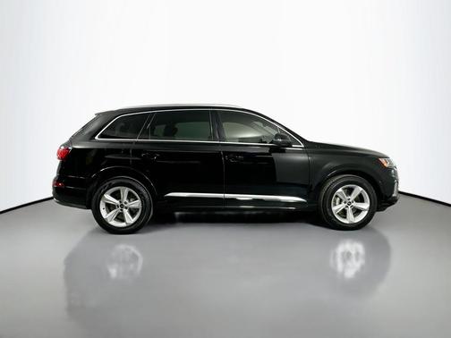 2021 Audi Q7 55 Premium