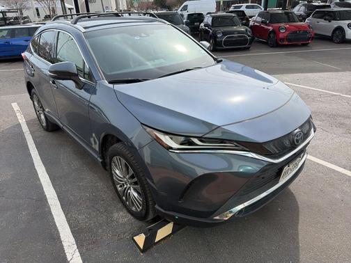 2022 Toyota Venza LE