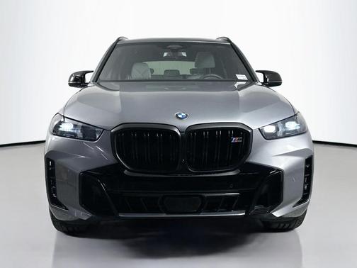 2025 BMW X5 M60i