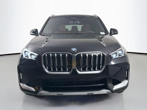 Black Sapphire Metallic 2026 BMW X1 xDrive28i