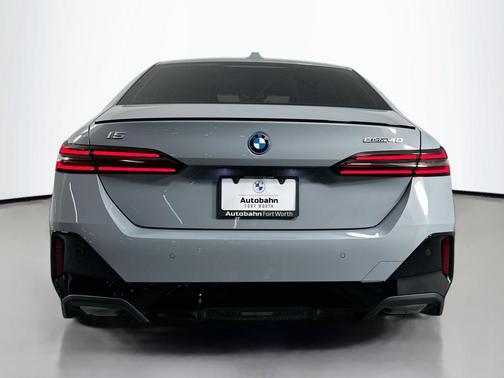 2026 BMW i5 eDrive40