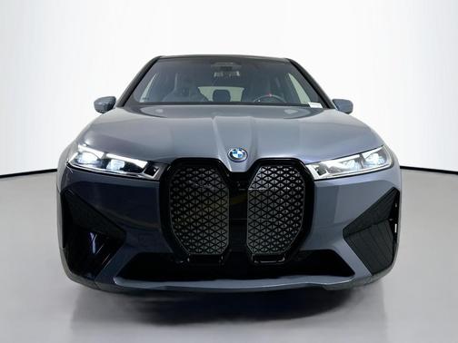 2025 BMW iX M60