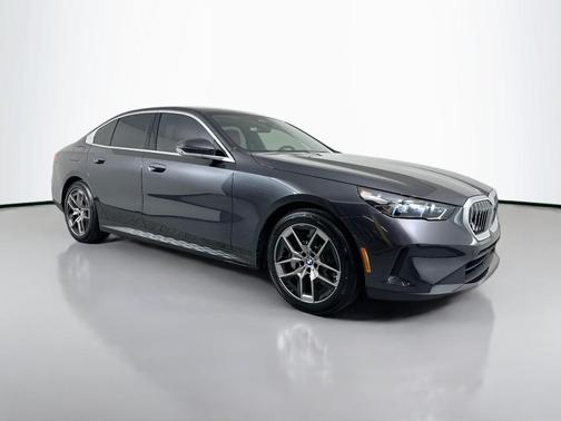 2026 BMW 530 i xDrive