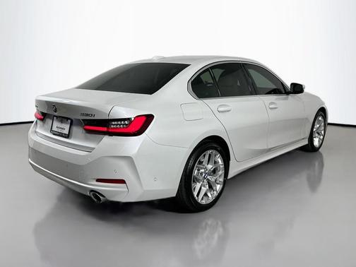 2025 BMW 330 i xDrive