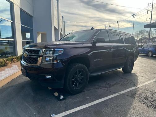 2017 Chevrolet Suburban LT