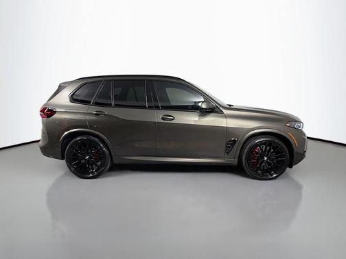 Manhattan Green Metallic 2026 BMW X5 xDrive40i