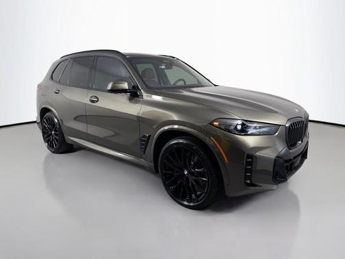 Manhattan Green Metallic 2026 BMW X5 xDrive40i