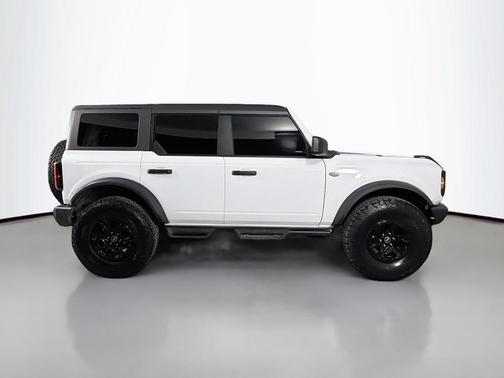 White 2023 Ford Bronco Wildtrak