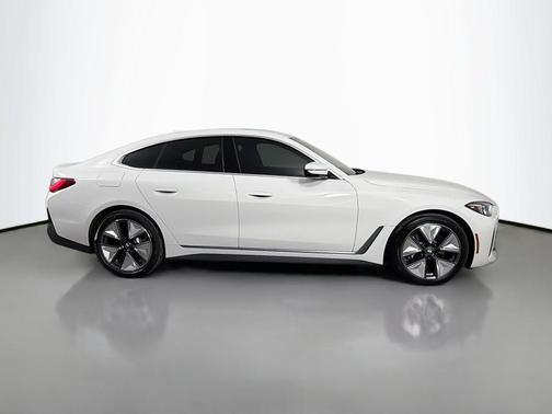 Alpine White 2026 BMW i4 Gran Coupe xDrive40