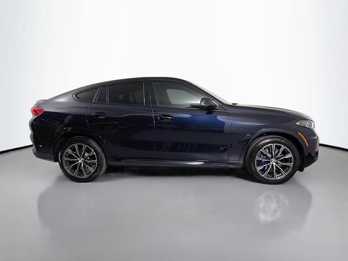 Carbon Black Metallic 2026 BMW X6 xDrive40i