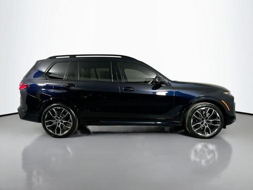 2026 BMW X7 M60i