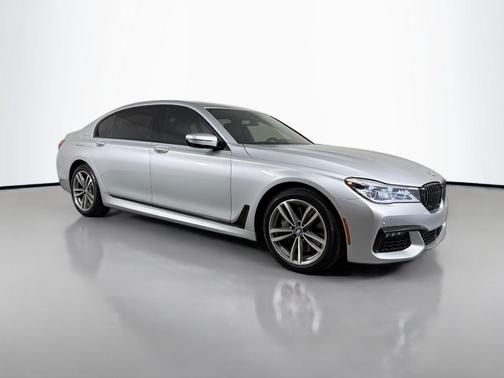 2018 BMW 750 i