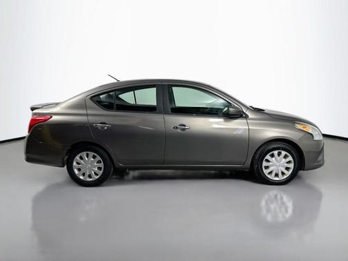 2015 Nissan Versa 1.6 SV