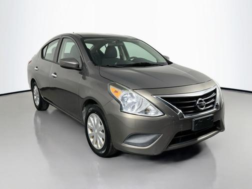 2015 Nissan Versa 1.6 SV
