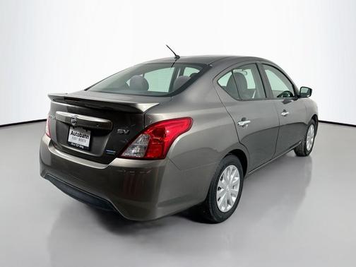 2015 Nissan Versa 1.6 SV