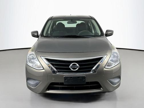 2015 Nissan Versa 1.6 SV