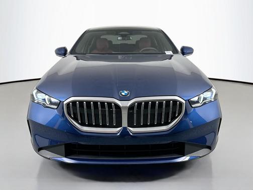 2026 BMW 530 i xDrive