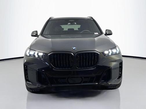 Gray Metallic 2026 BMW X5 xDrive40i
