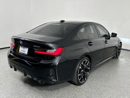2025 BMW 330 i xDrive