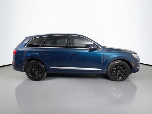 2019 Audi Q7 55 Premium Plus
