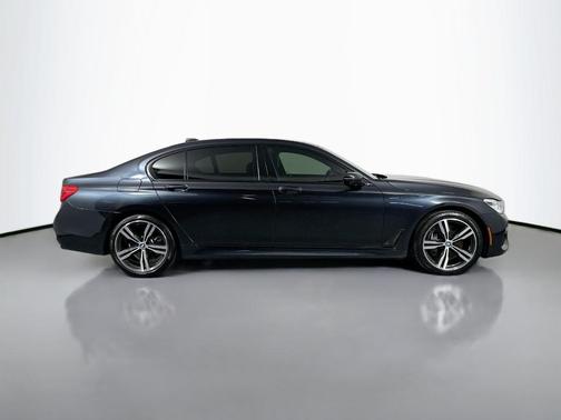 2019 BMW 750 i xDrive