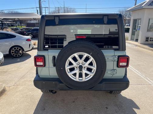 2023 Jeep Wrangler Sport