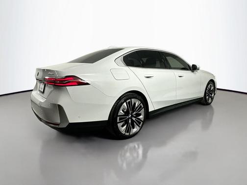 2026 BMW 530 i xDrive