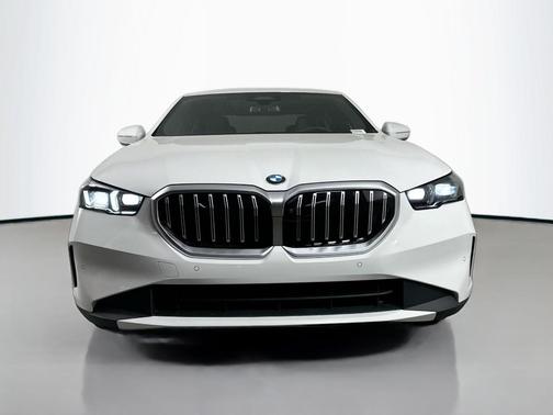 2026 BMW 530 i xDrive