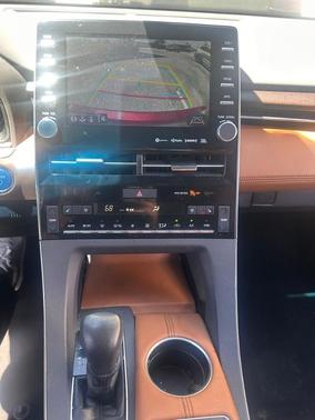 2019 Toyota Avalon Hybrid 4 DR-LIMITED