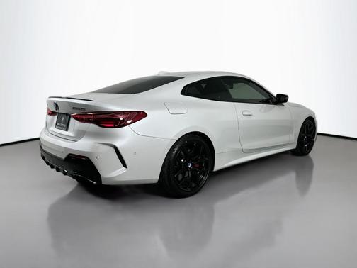 2025 BMW M440 i xDrive