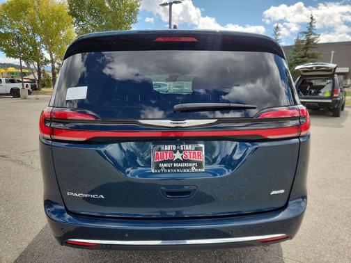 2025 Chrysler Pacifica L