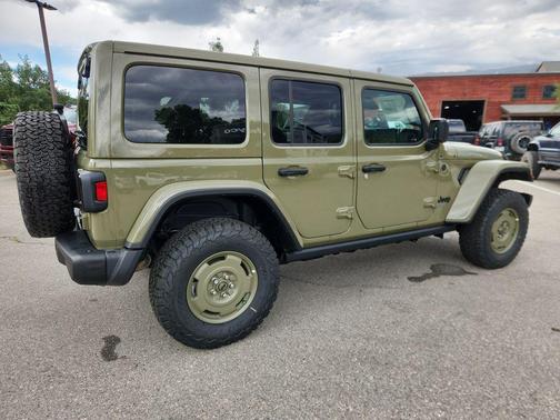 2025 Jeep Wrangler 4xe Willys