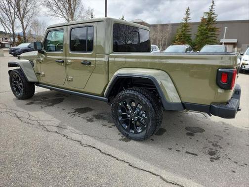2025 Jeep Gladiator Nighthawk
