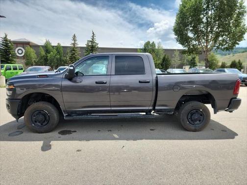 2025 RAM 2500 Tradesman Crew Cab 4x4 6'4' Box
