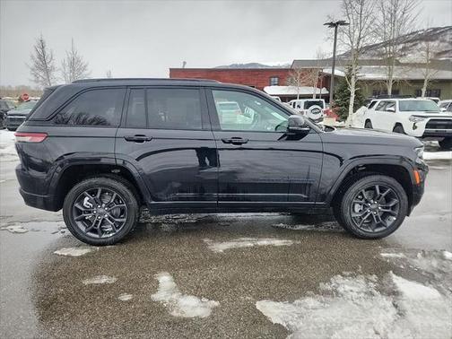 2025 Jeep Grand Cherokee 4xe Anniversary Edition