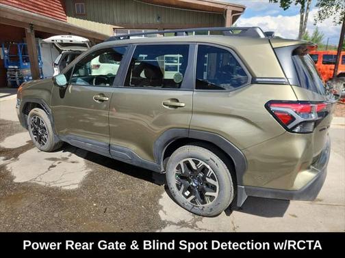 2025 Subaru Forester Premium