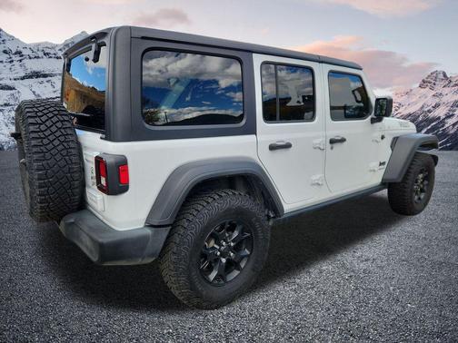 2020 Jeep Wrangler Unlimited Willys 4X4