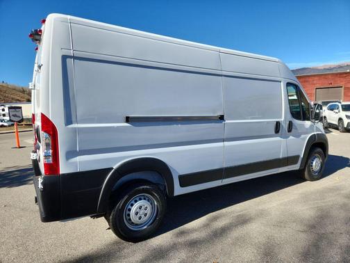 2026 RAM ProMaster 2500 Tradesman