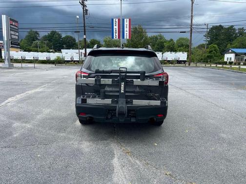 2023 Subaru Ascent Base 8-Passenger