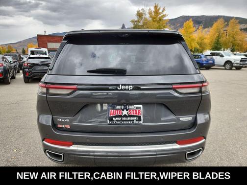 2022 Jeep Grand Cherokee Summit