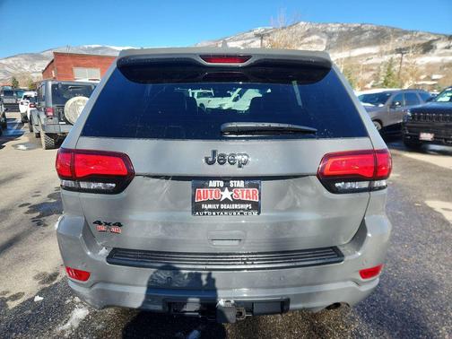 2021 Jeep Grand Cherokee Laredo