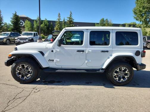 2025 Jeep Wrangler 4-Door Sahara 4x4