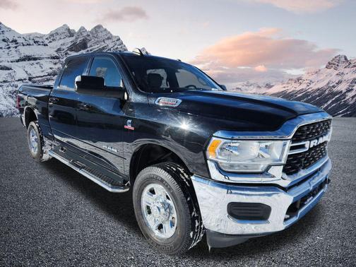 2022 RAM 2500 Big Horn Crew Cab 4x4 6'4' Box