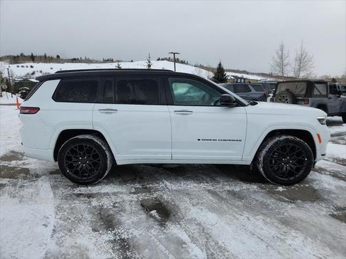 2025 Jeep Grand Cherokee L Summit