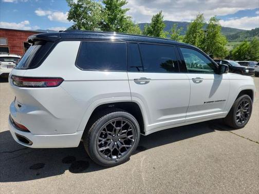 2025 Jeep Grand Cherokee L Summit