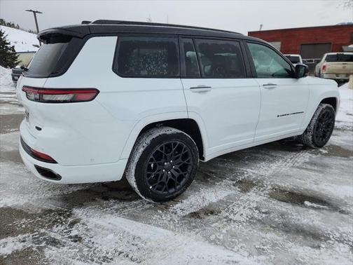 2025 Jeep Grand Cherokee L Summit